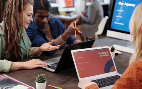 Exemples d'agents IA en entreprise presentes lors du webinaire BienveNum