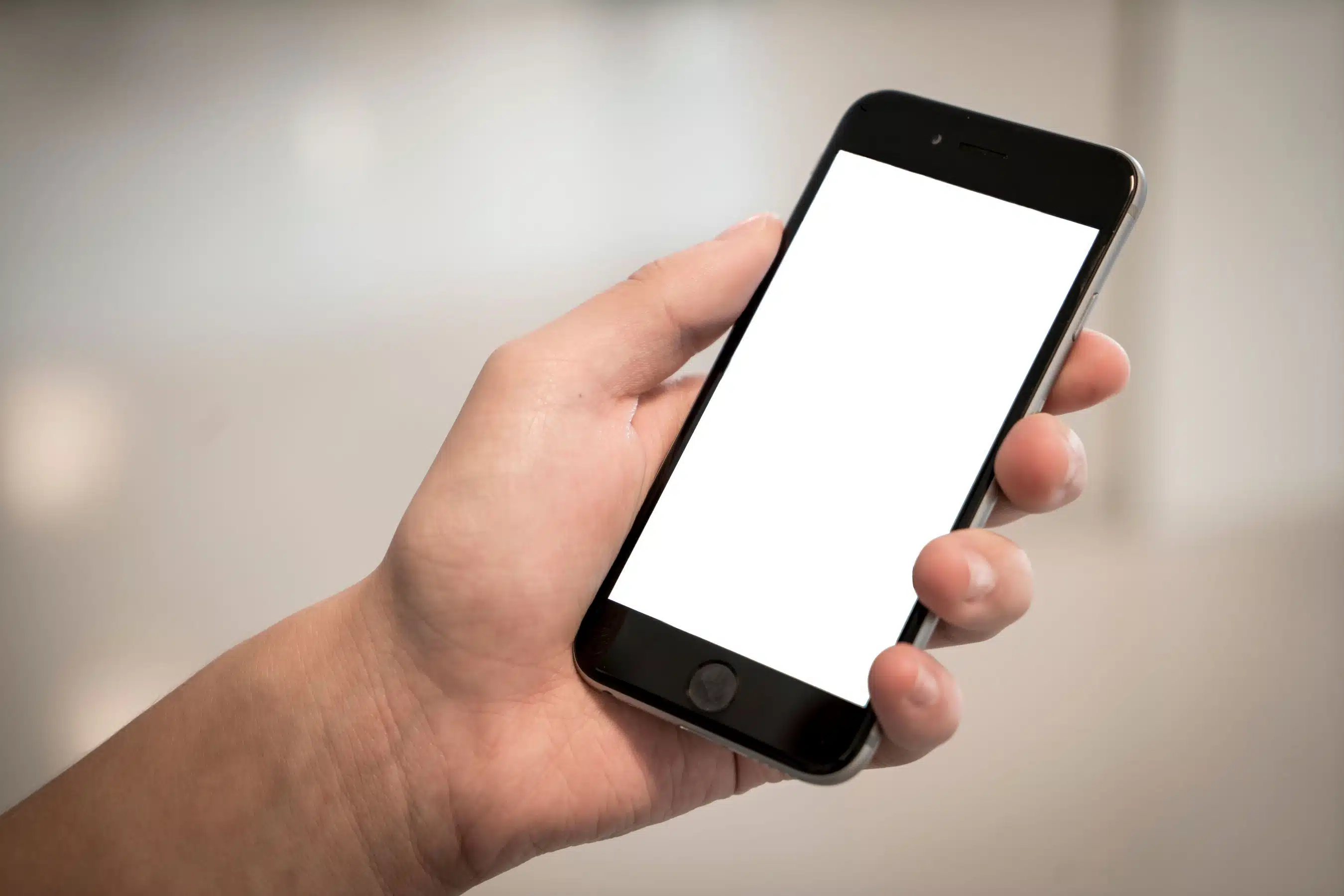 Tester un site sur un vrai téléphone pour valider l'expérience utilisateur mobile